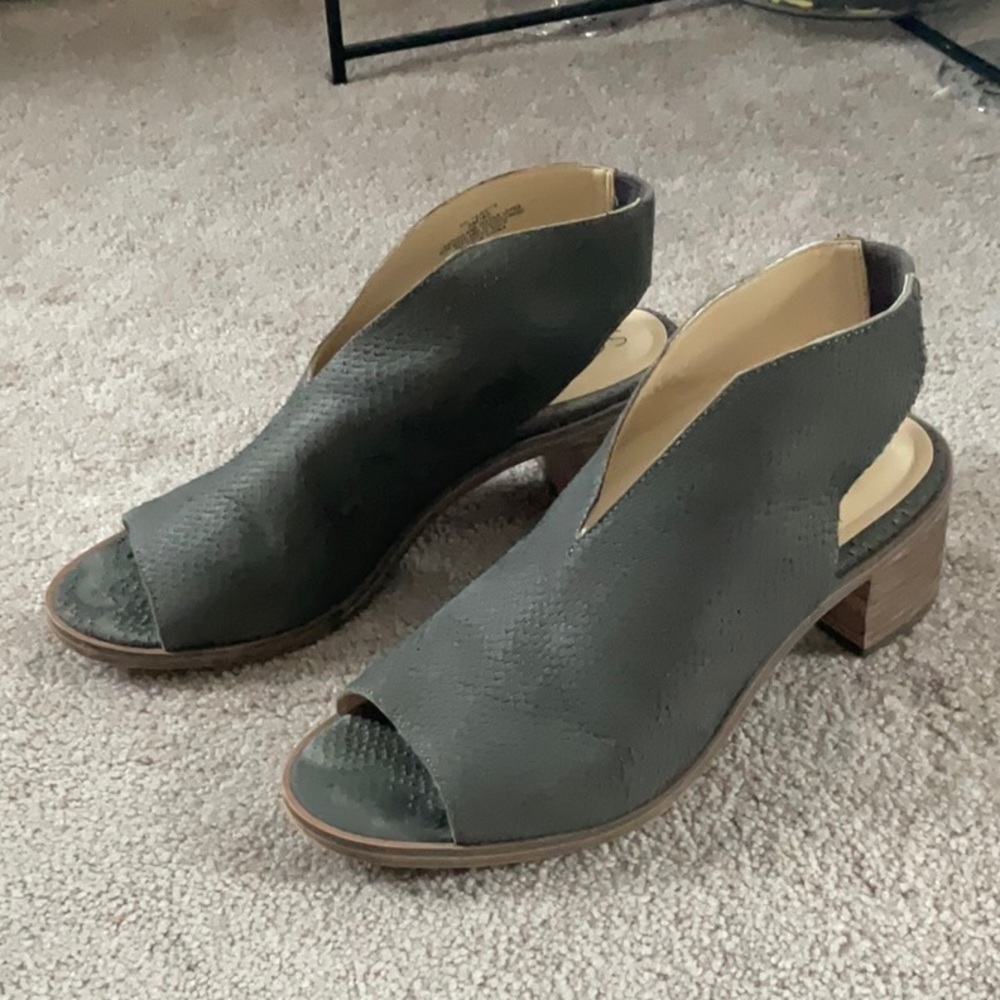WOMENS SOLE SOCIETY LEATHER SO-Terran  Sandle Slate Gray - US 9 - Picture 3 of 6